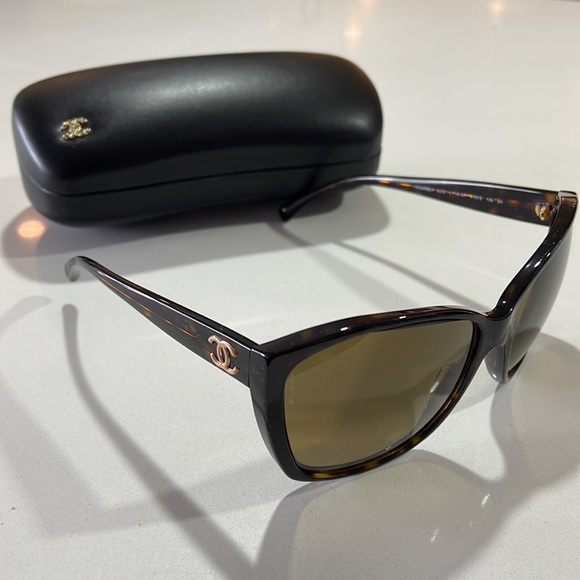 CHANEL CC Brown Tortoise Brown Gradient Lens Sunglasses - Picture 3 of 9